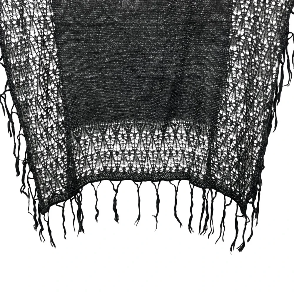 Sleeping on‎ Snow Anthropologie Metallic Chunky Knit Fringe Square Scarf Shawl
